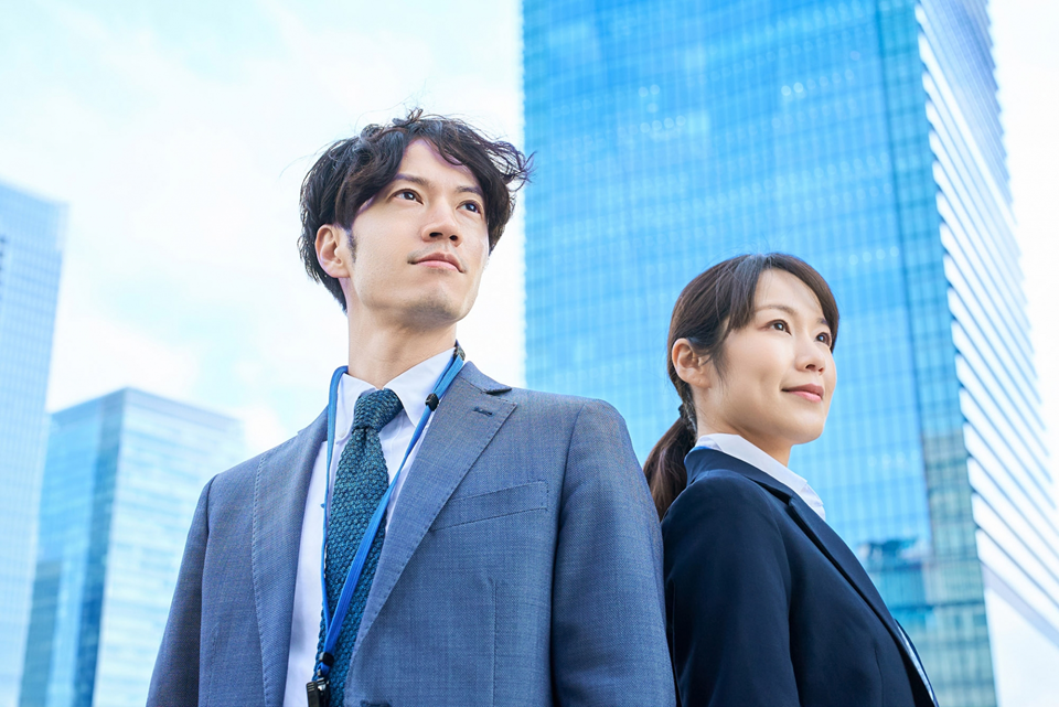 社員